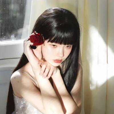 岁岁逢君恰似瑾